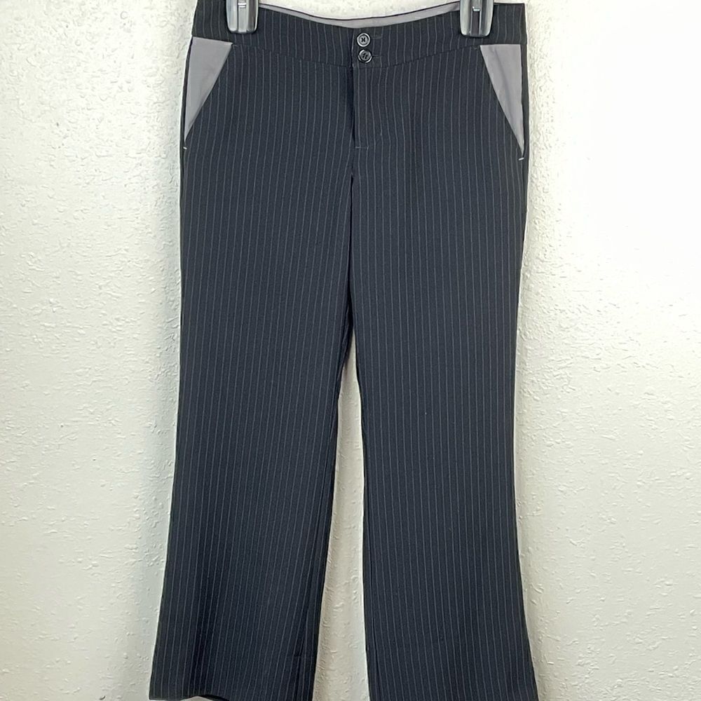 EUC Split Womens Black and Gray Pinstriped Dress Pants Size Medium